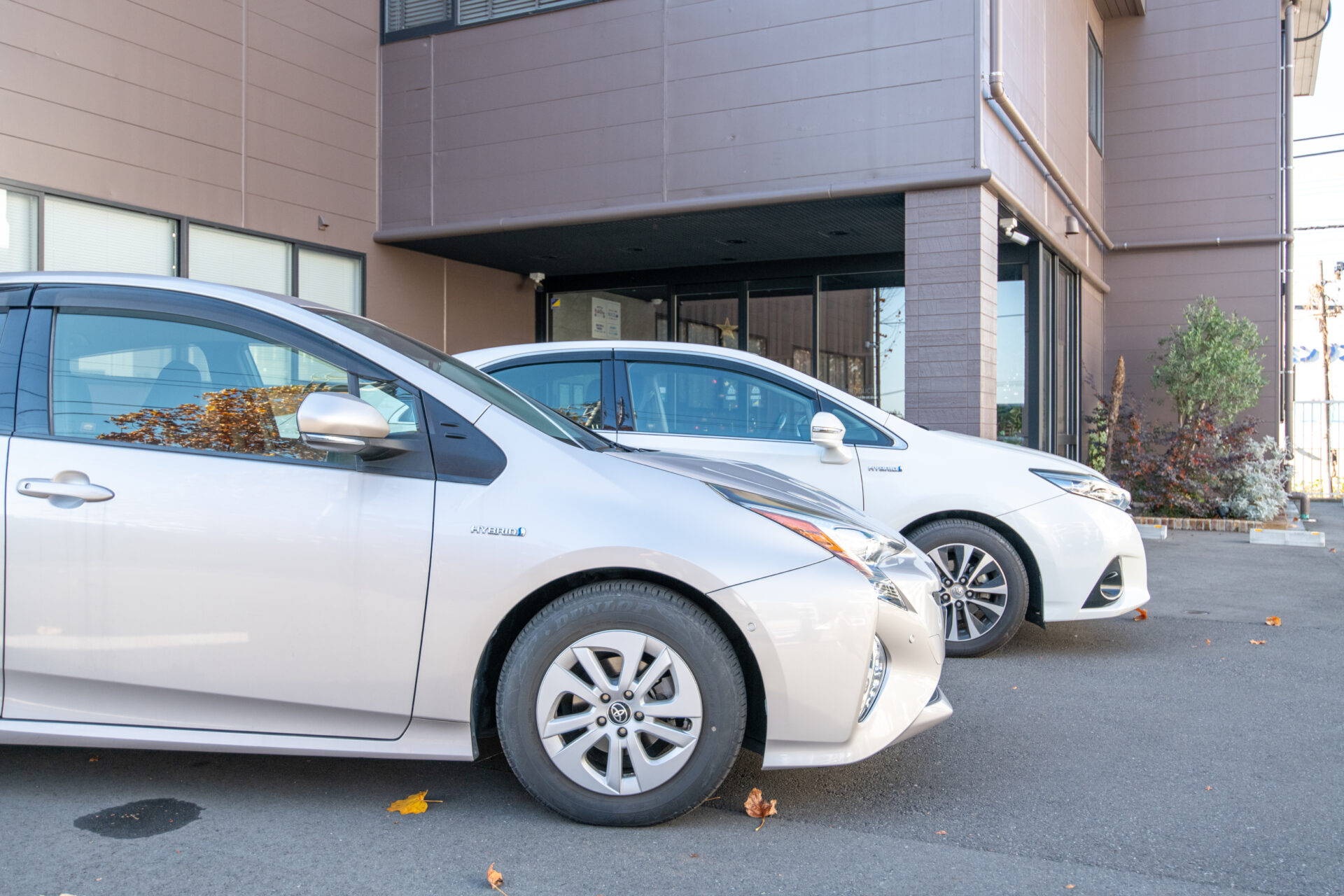 営業車の電気自動車（EV）およびハイブリッド車へ移行