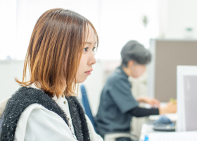 女性の社会進出を支援